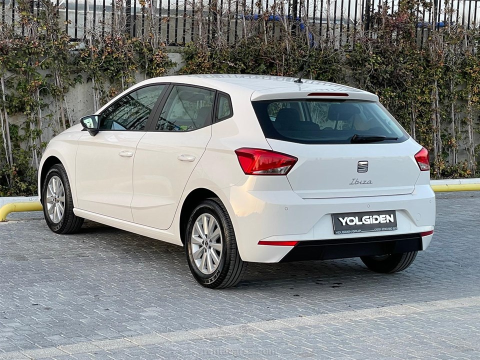 SEAT IBIZA