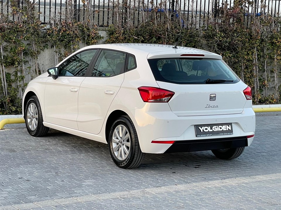 SEAT IBIZA
