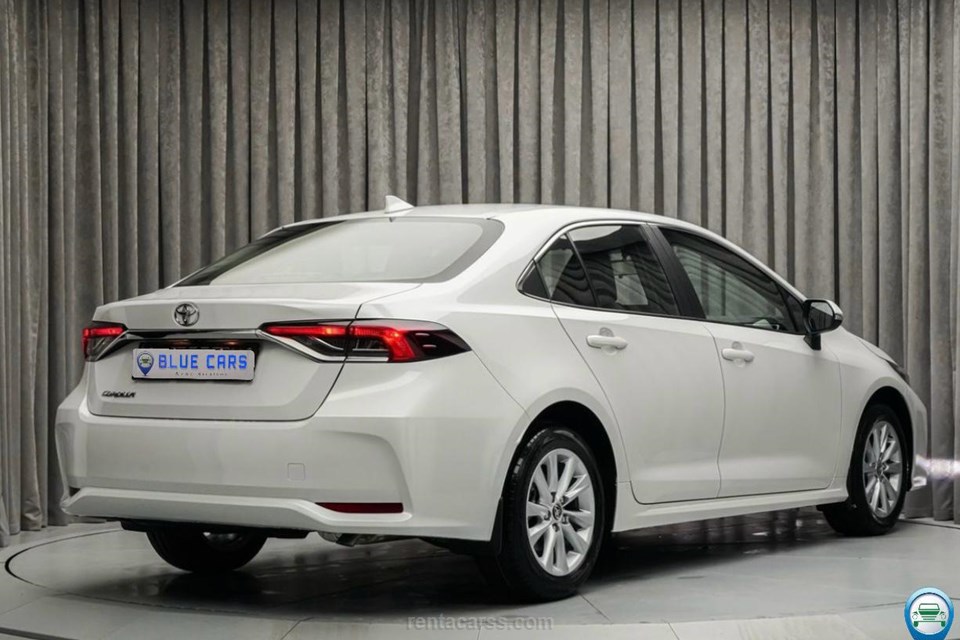 TOYOTA COROLLA
