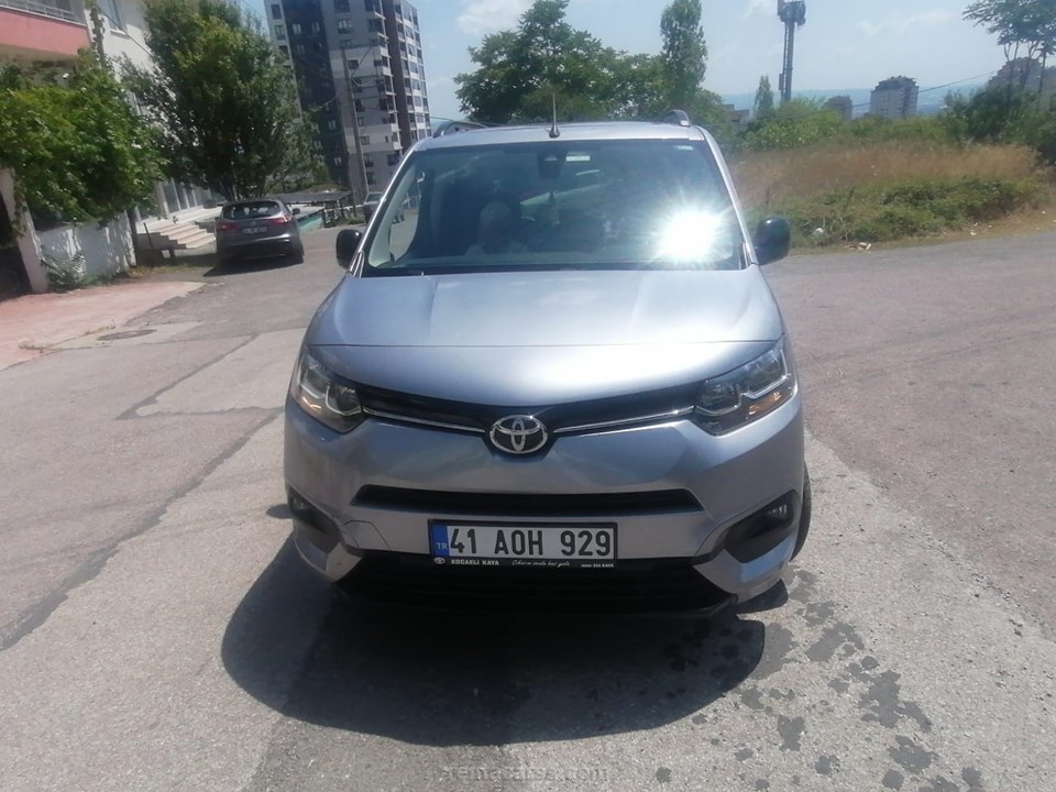 TOYOTA Proace City