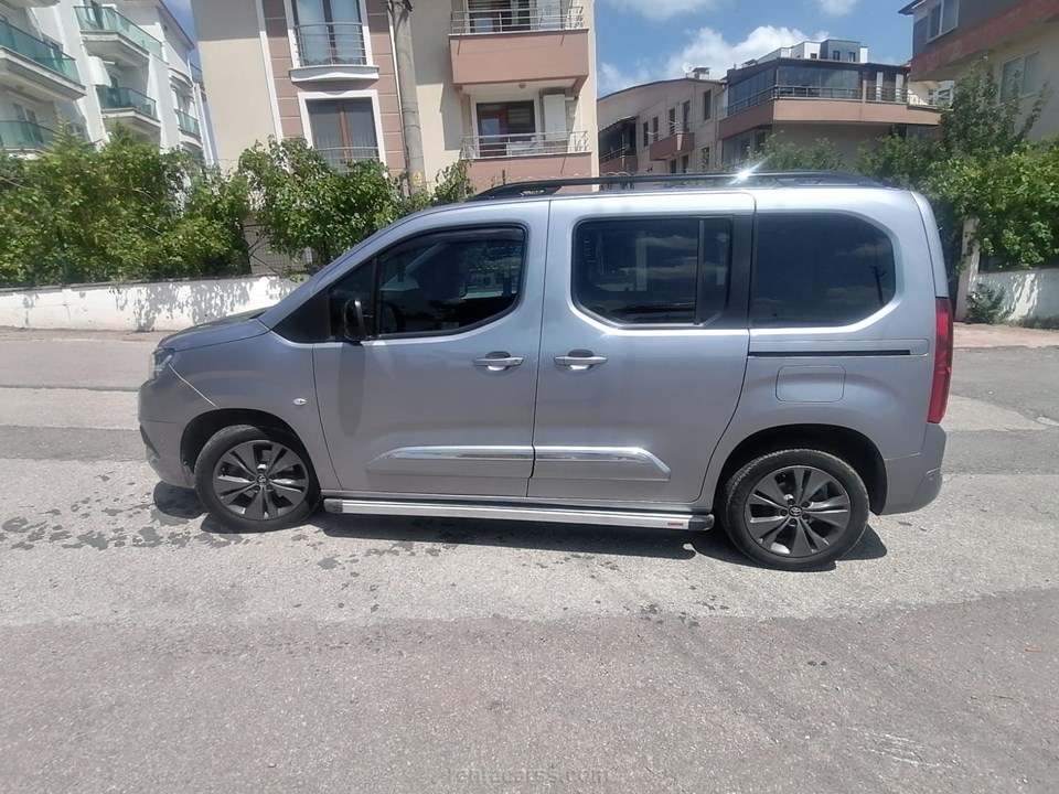 TOYOTA Proace City