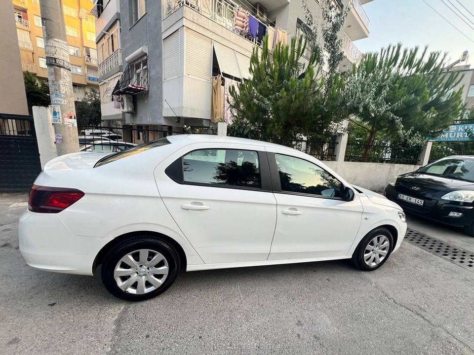 PEUGEOT 301