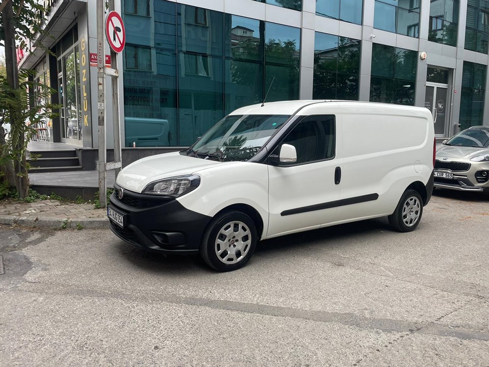 GARAGE 54 Kiralık FIAT DOBLO CARGO COMBI 1.3