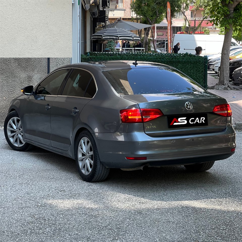 VOLKSWAGEN JETTA