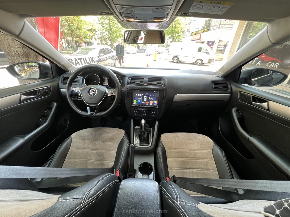 VOLKSWAGEN JETTA