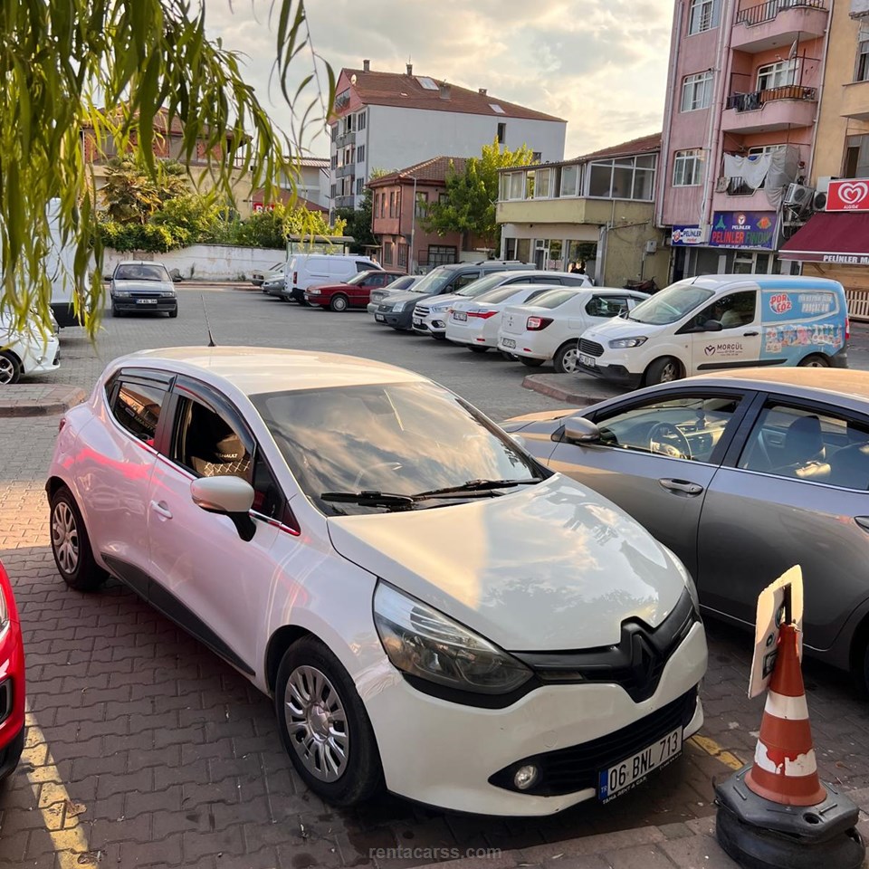 TG RENT A CAR Kiralık RENAULT CLİO 4