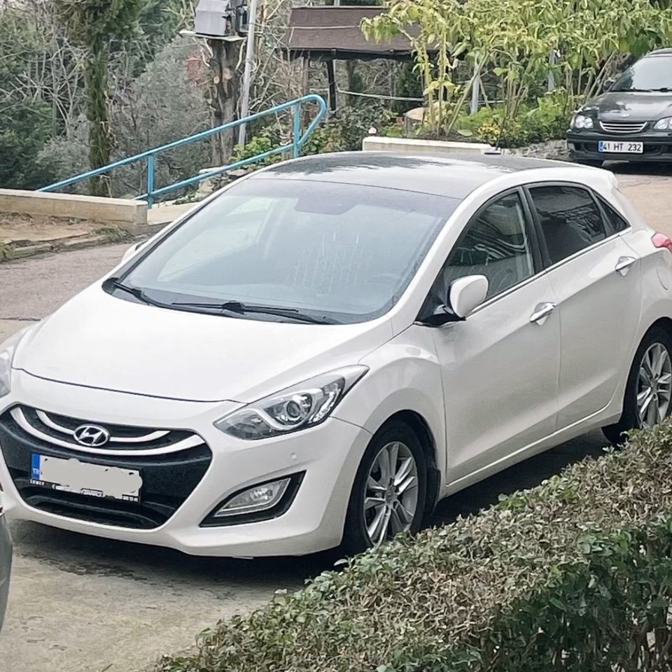 ES26 RENTACAR Kiralık HYUNDAI I30