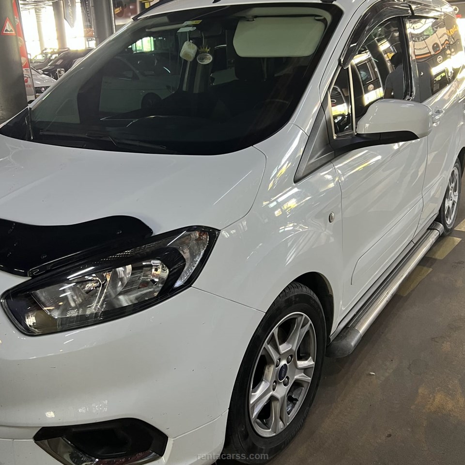 ROYAL STAR ARAÇ KİRALAMA Kiralık FORD TOURNEO COURIER