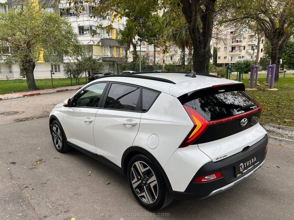 HYUNDAI Bayon
