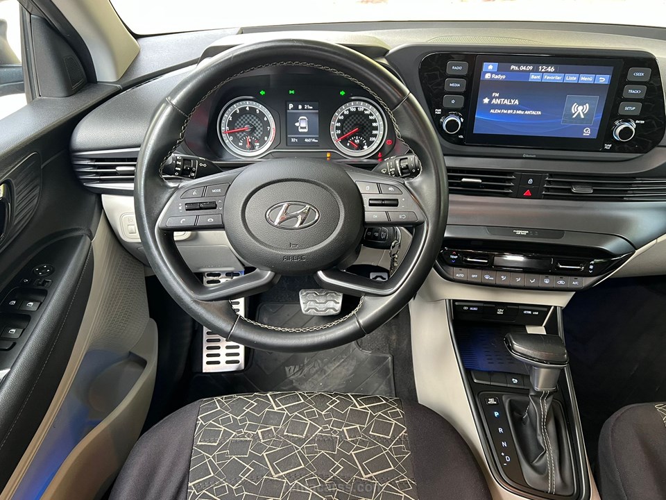 HYUNDAI Bayon
