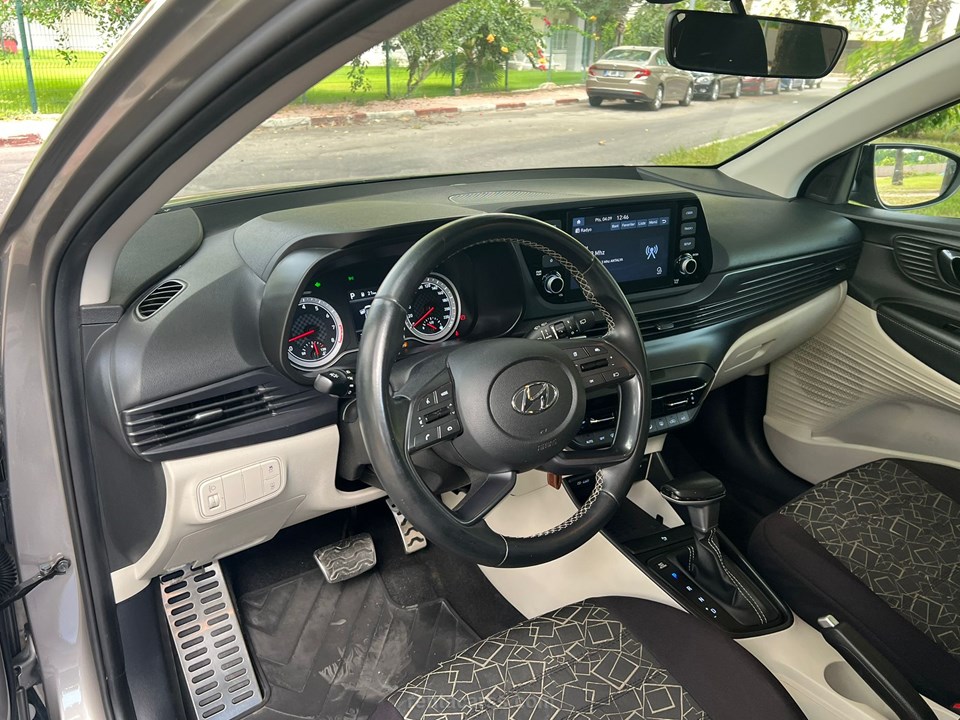 HYUNDAI Bayon