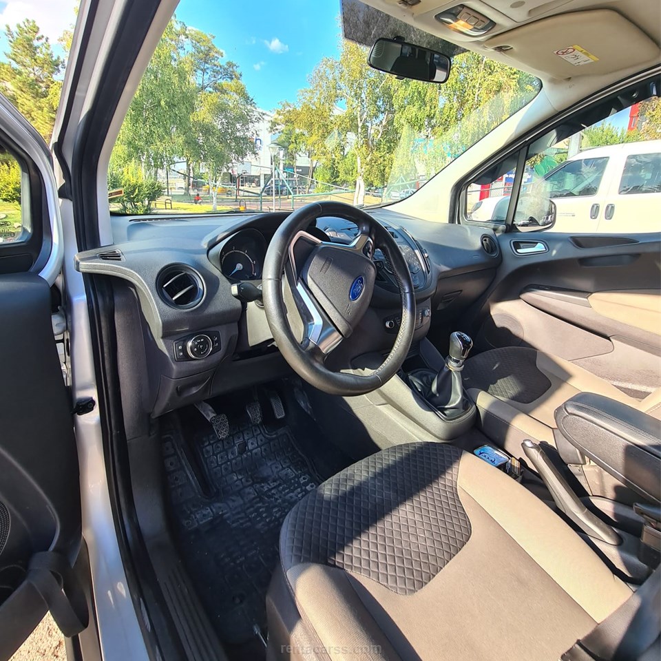 FORD TOURNEO COURIER