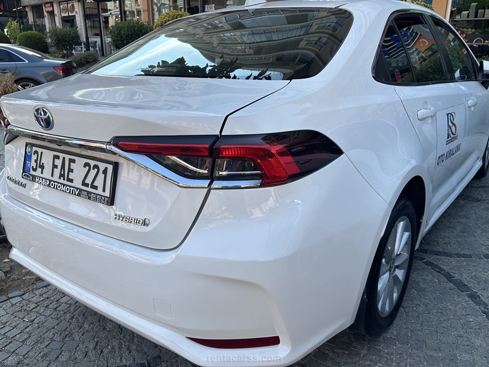 TOYOTA COROLLA