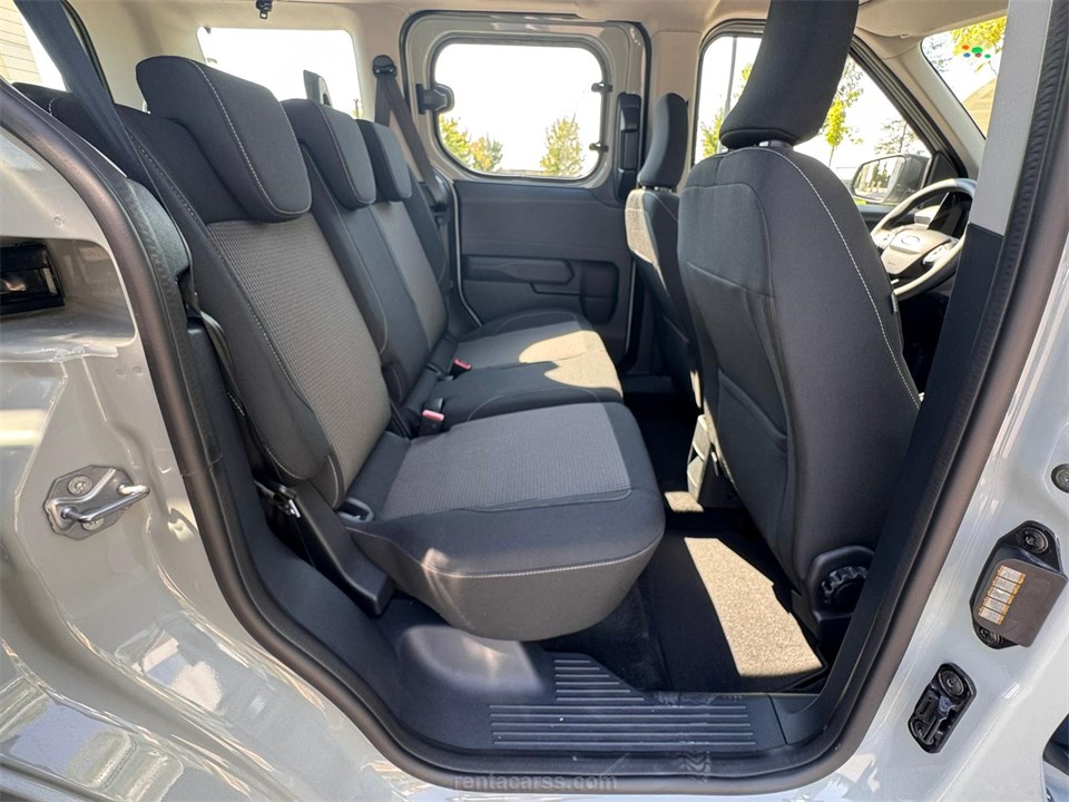 FORD TOURNEO COURIER