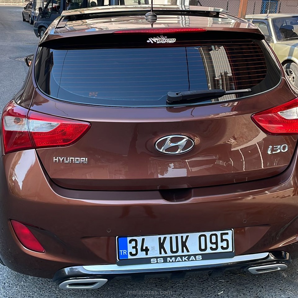 HYUNDAI I30