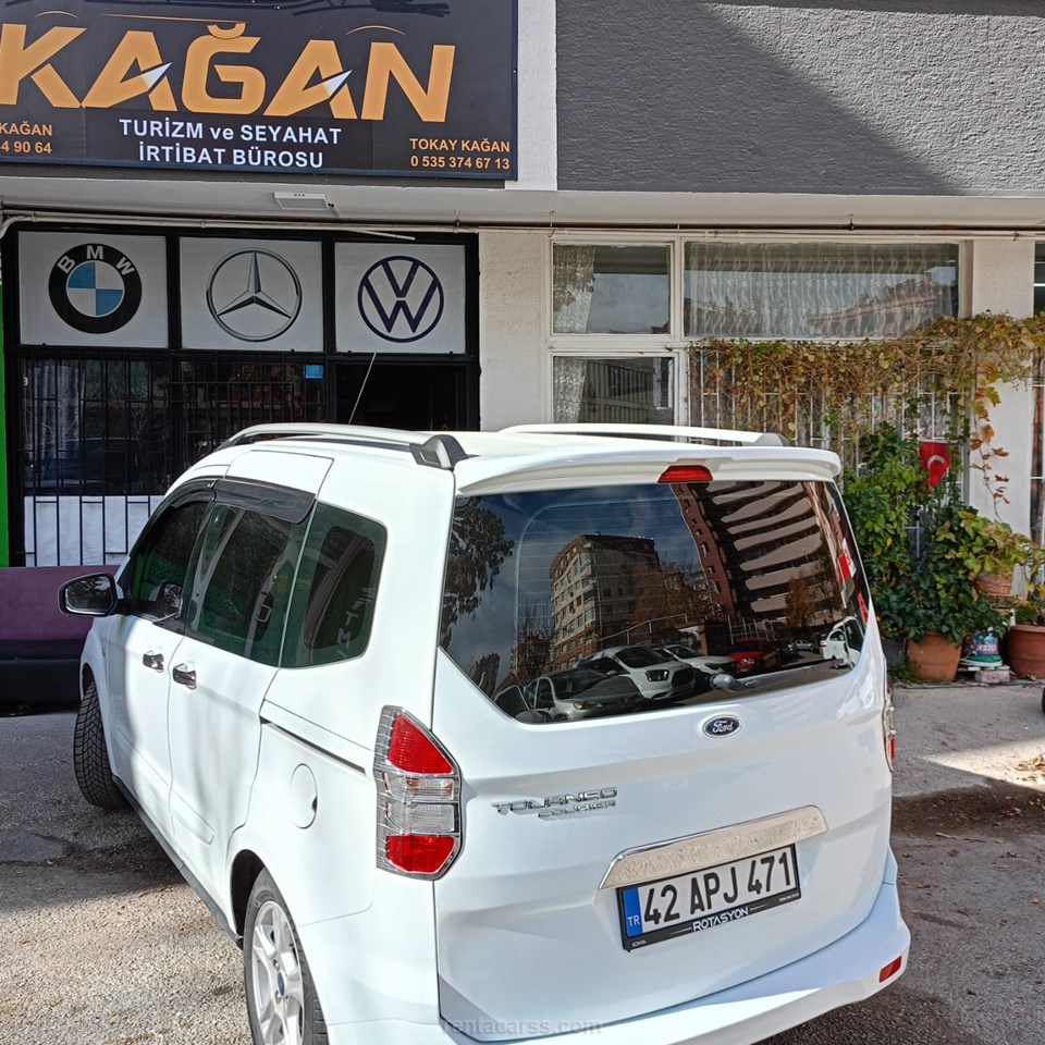FORD TOURNEO COURIER