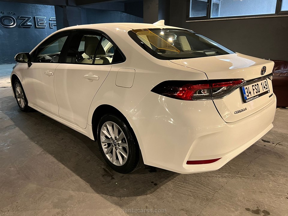 TOYOTA COROLLA