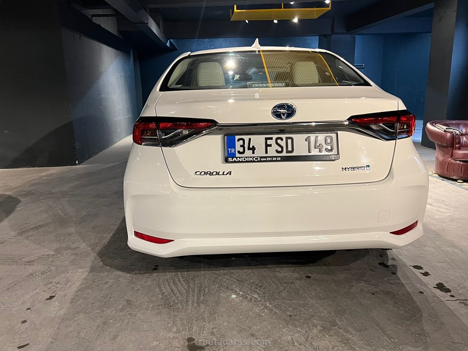 TOYOTA COROLLA
