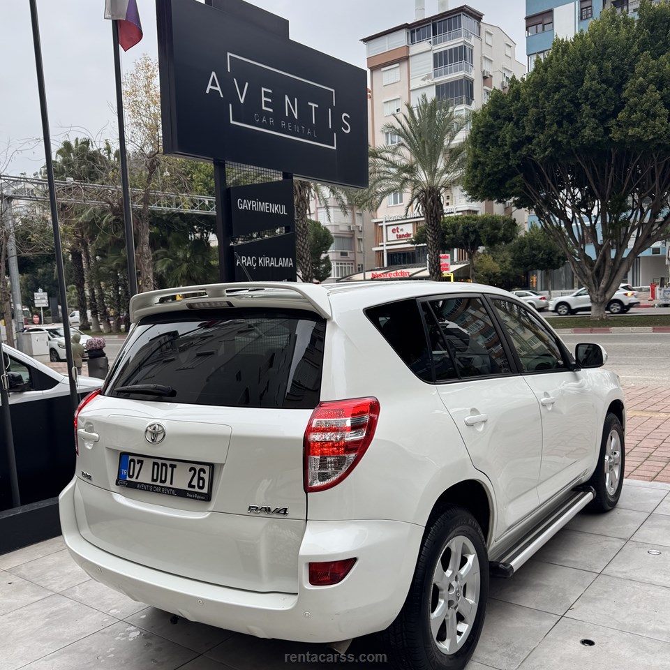 TOYOTA RAV4