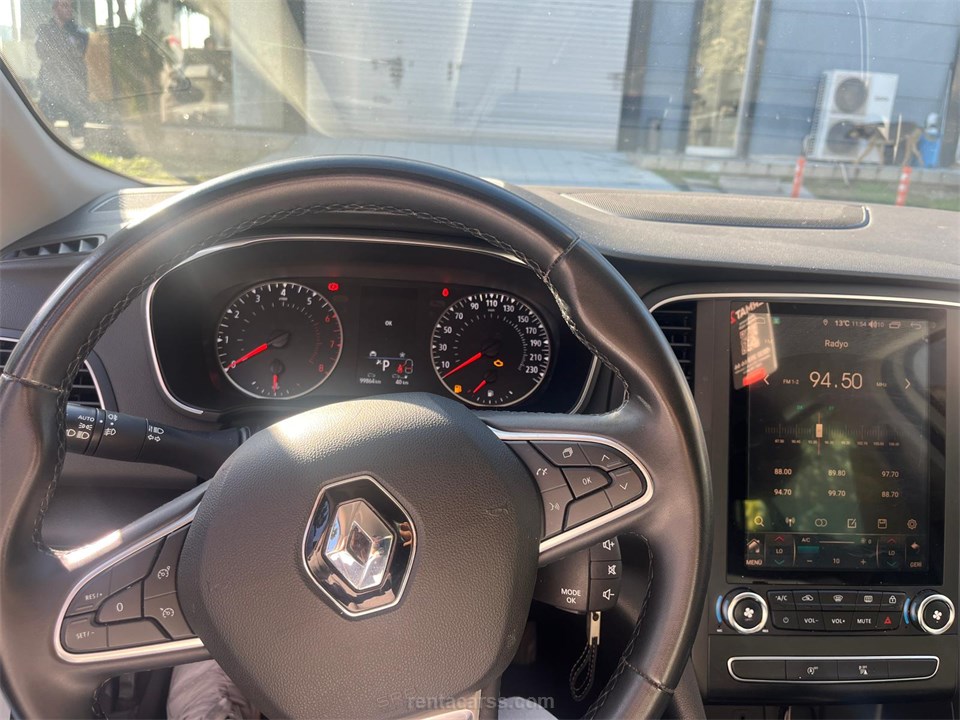 RENAULT MEGANE