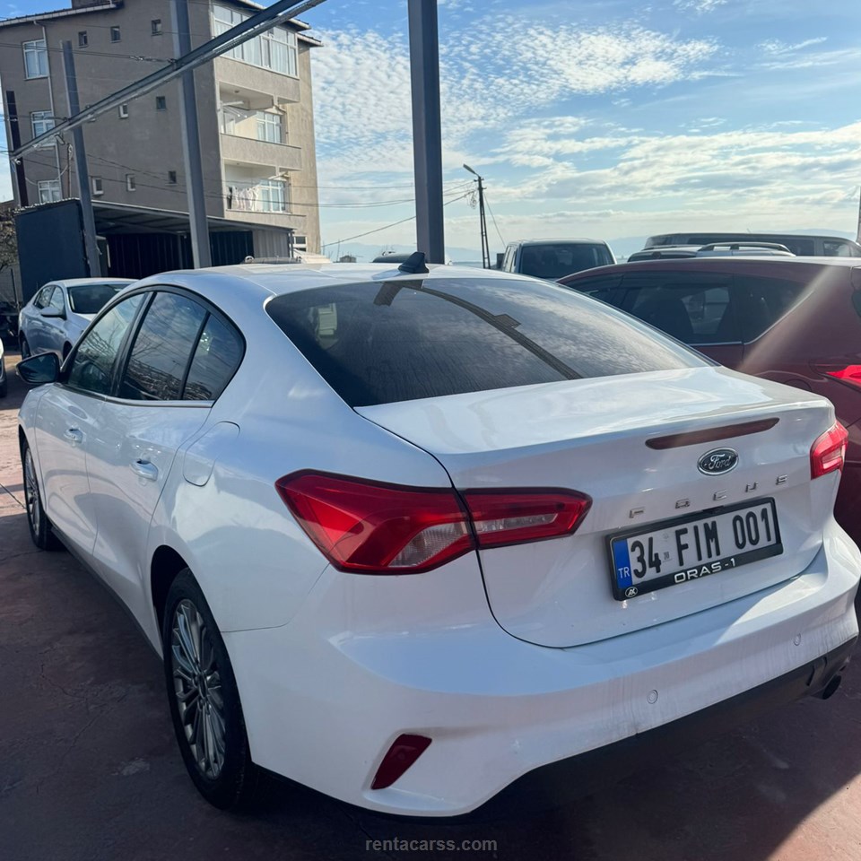 FORD FOCUS
