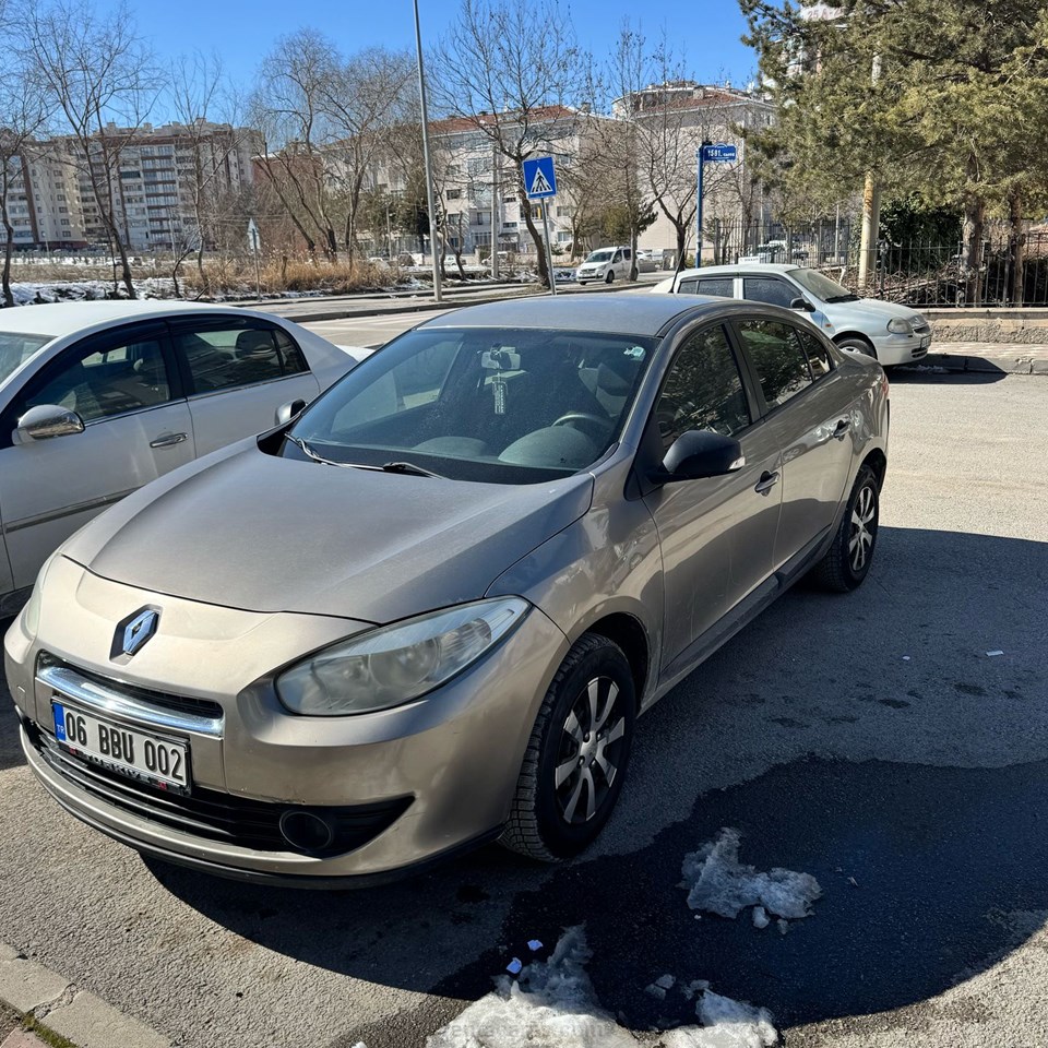 ŞERİT FİLO Kiralık RENAULT FLUENCE