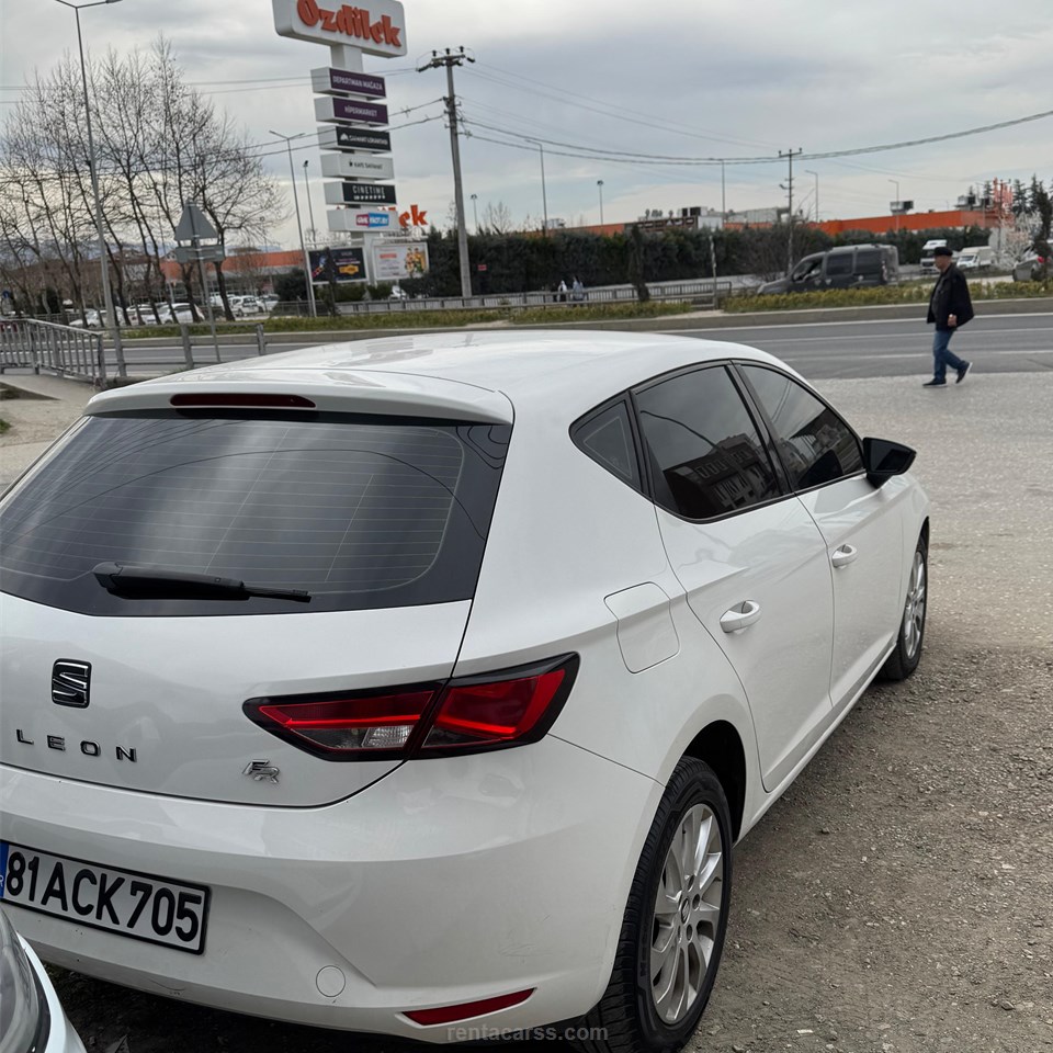 SEAT LEON