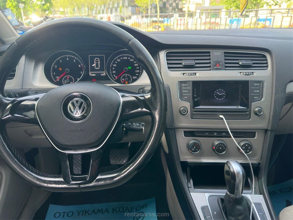 VOLKSWAGEN GOLF 7