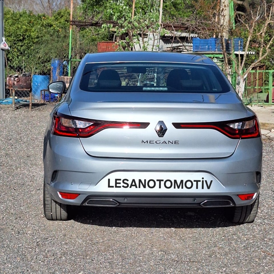 RENAULT MEGANE