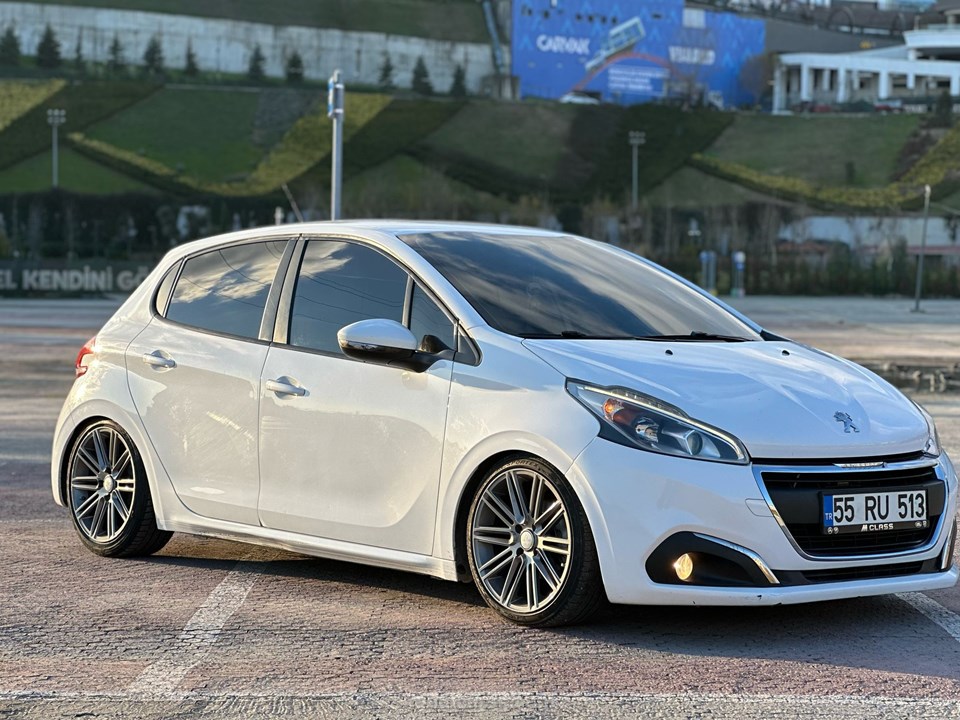 DOSTLAR RENT A CAR Kiralık PEUGEOT 208