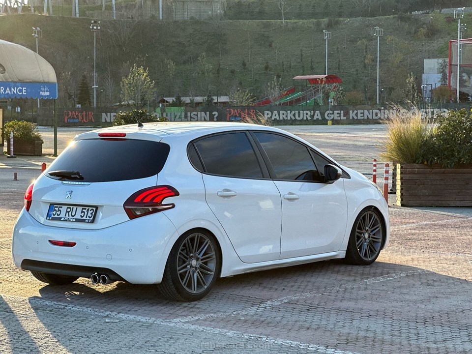 DOSTLAR RENT A CAR Kiralık PEUGEOT 208