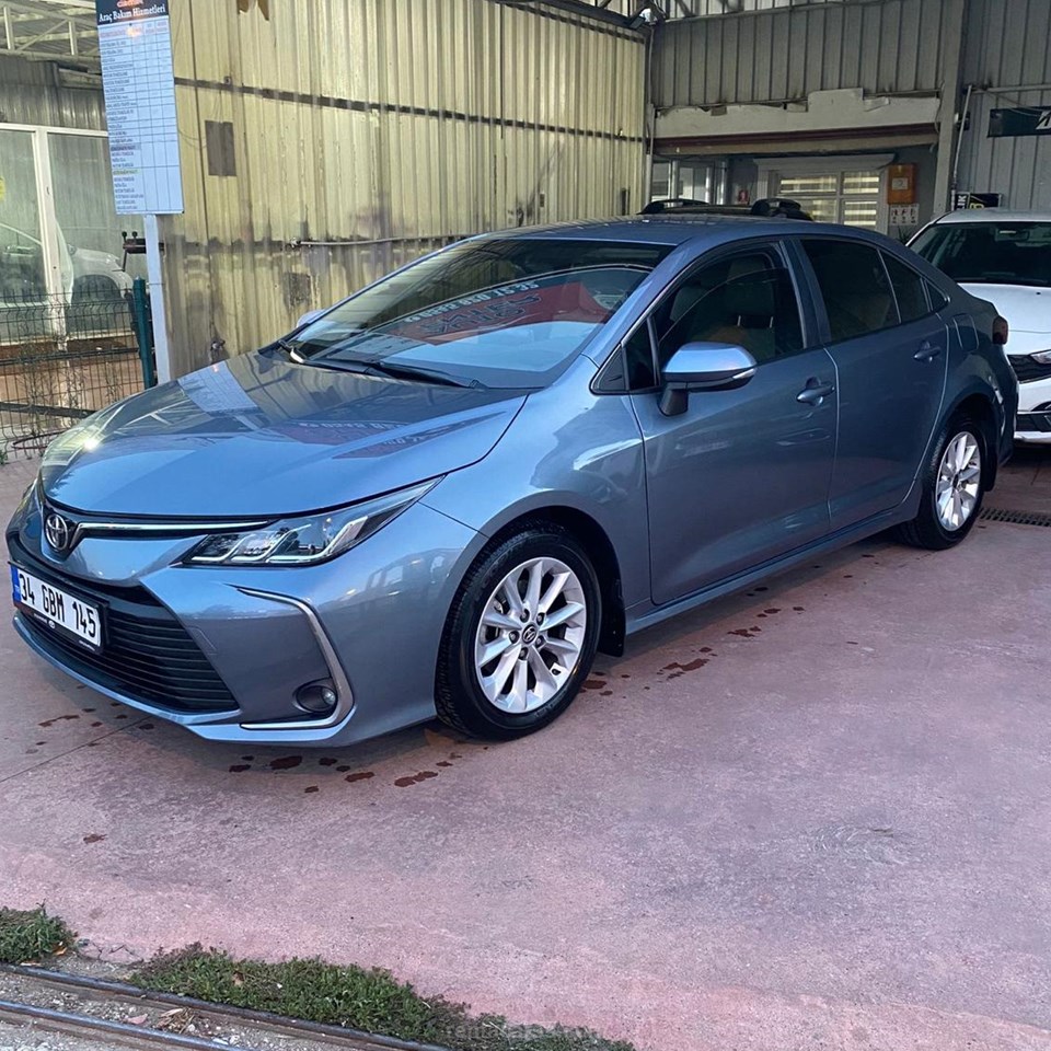 TOYOTA COROLLA