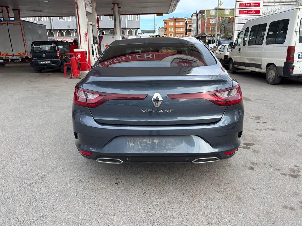 RENAULT MEGANE