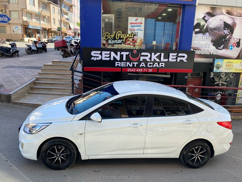HYUNDAI ACCENT