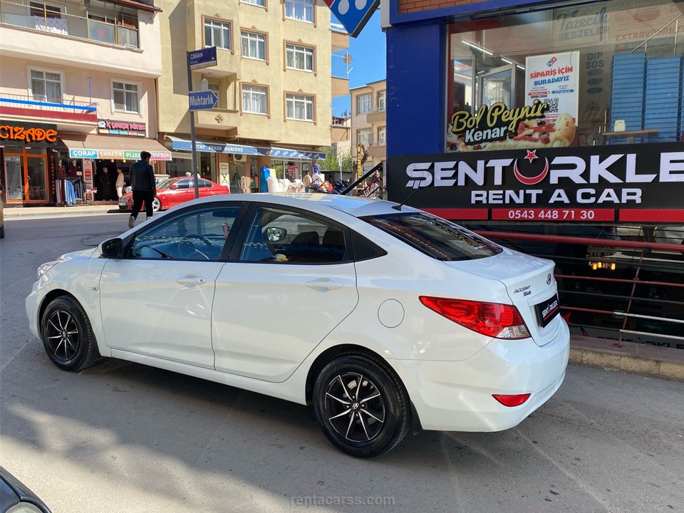 HYUNDAI ACCENT