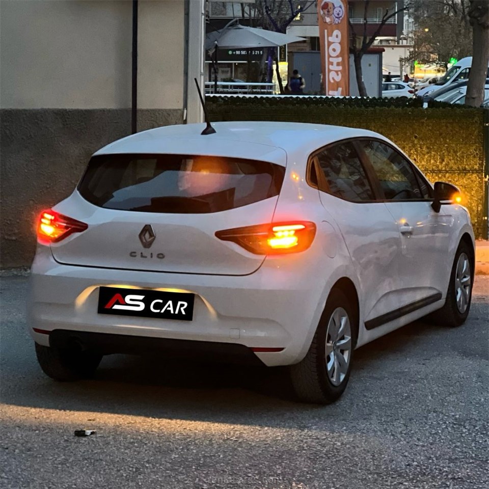 RENAULT CLIO