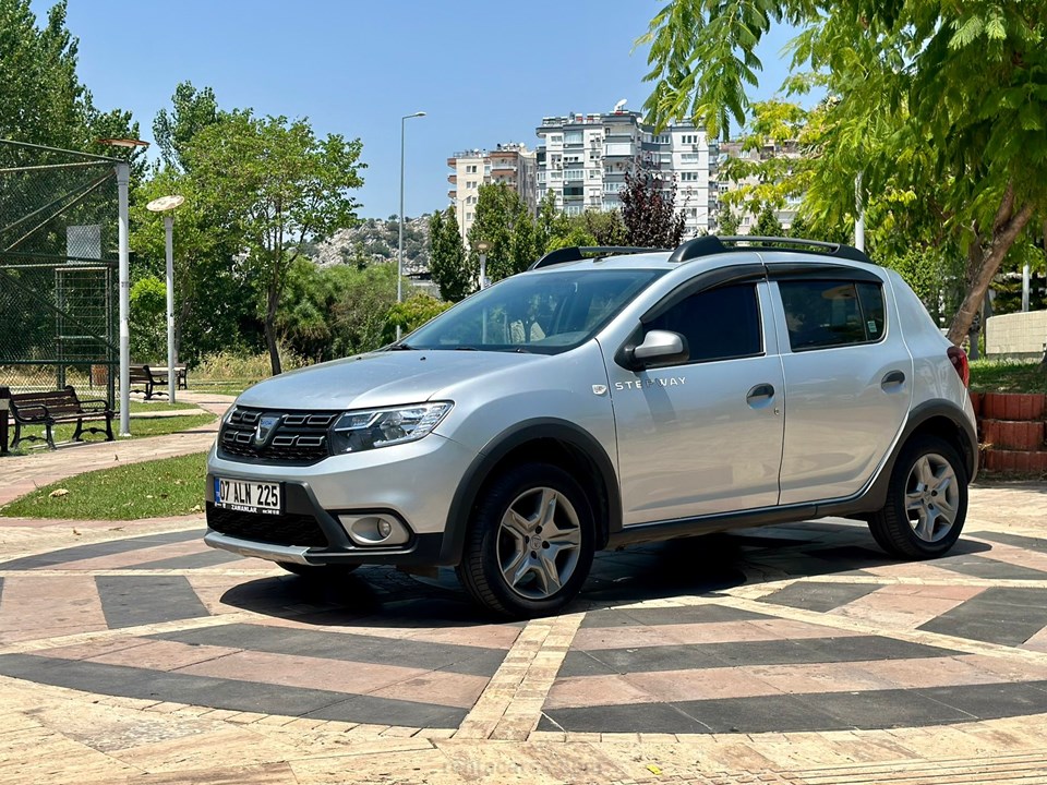 RENCARSTAL Kiralık DACIA SANDERO STEPWAY