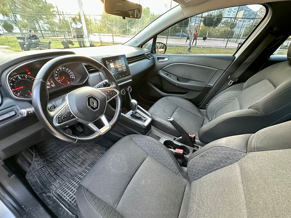 RENAULT CLIO
