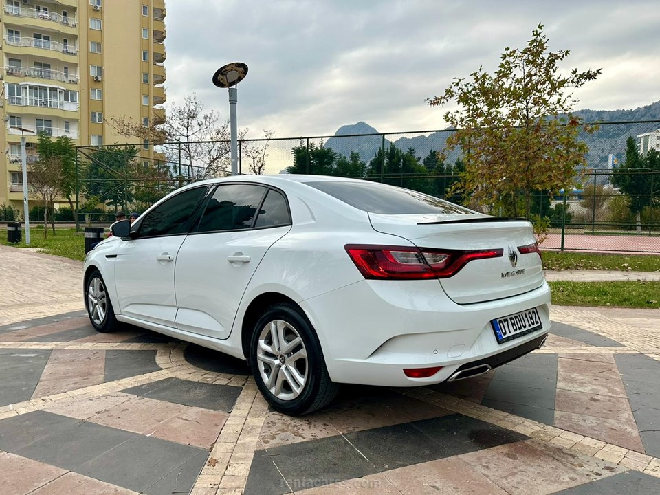 RENAULT MEGANE