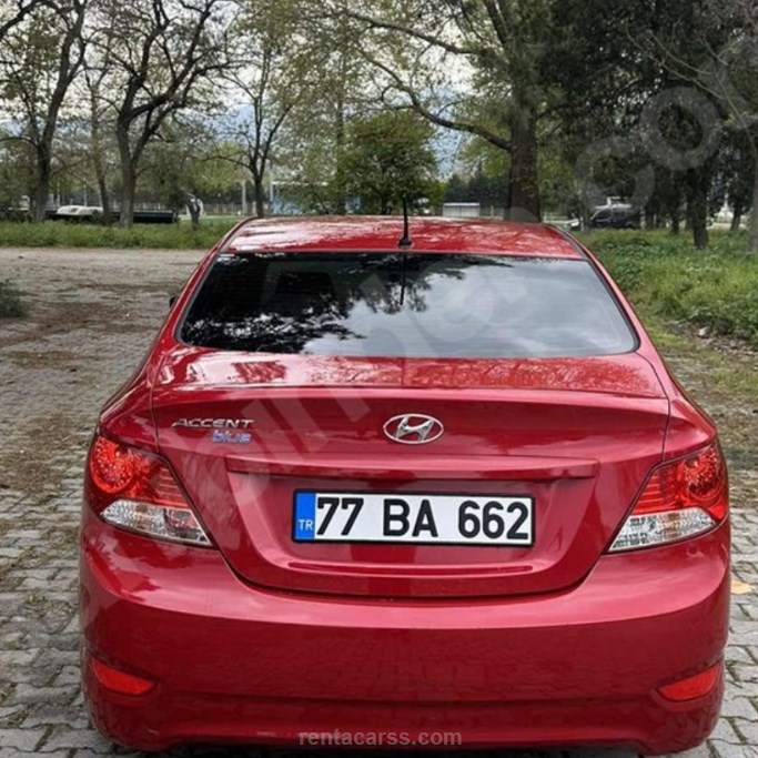 HYUNDAI ACCENT BLUE