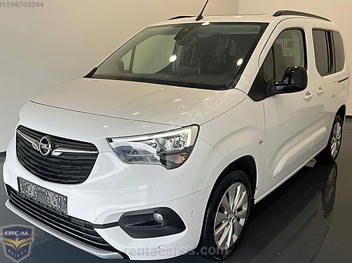 OPEL Combo 1.5 AT8