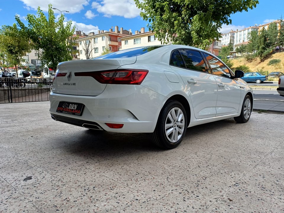 RENAULT MEGANE