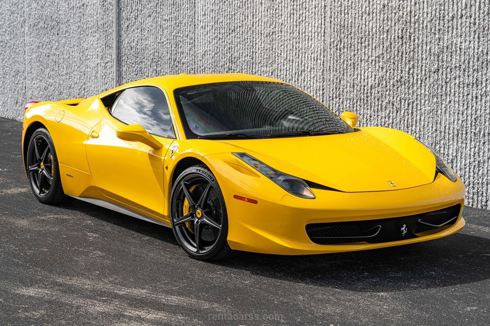 FERRARI F458 ITALIA