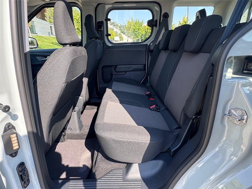 FORD TOURNEO COURIER
