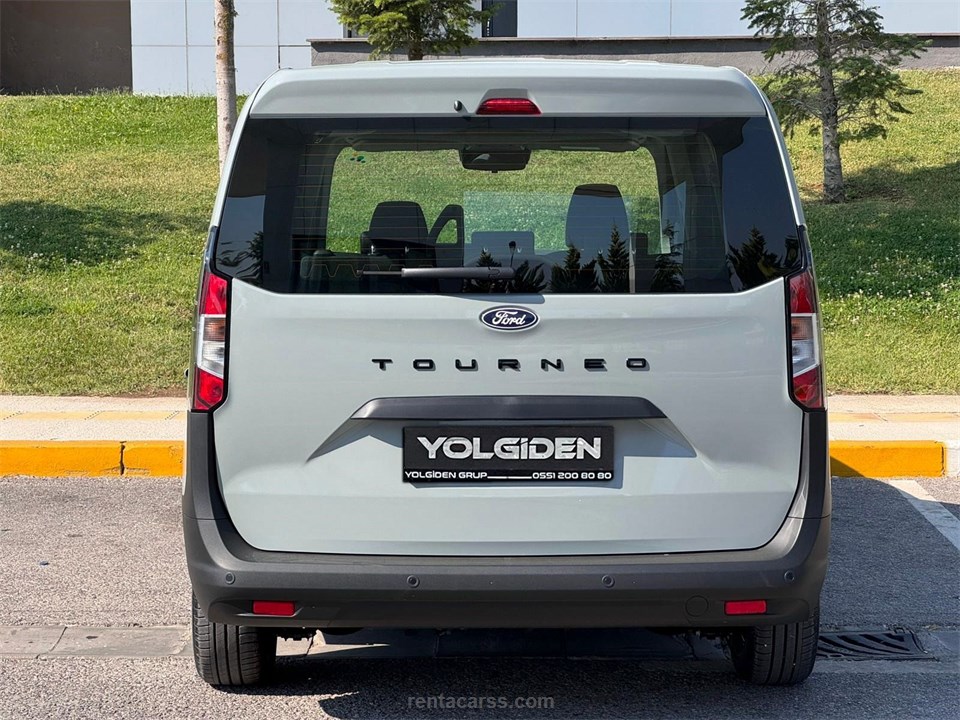 FORD TOURNEO COURIER