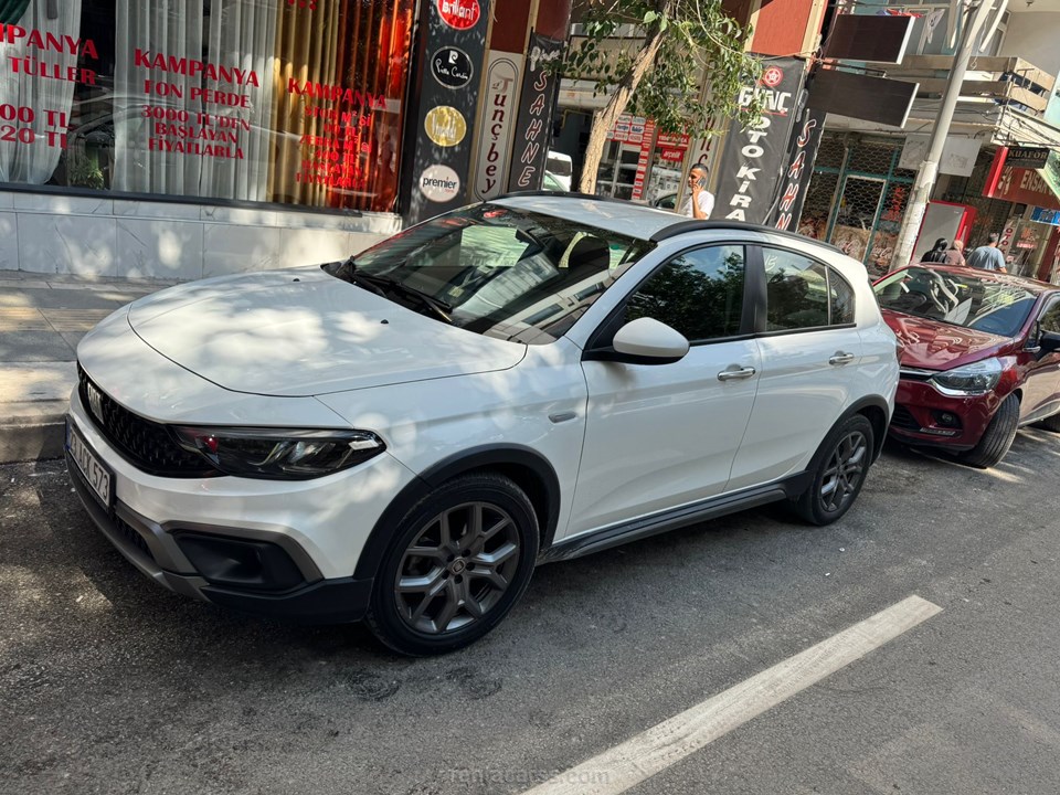 PUSULA OTO KİRALAMA Kiralık FIAT Egea Cross