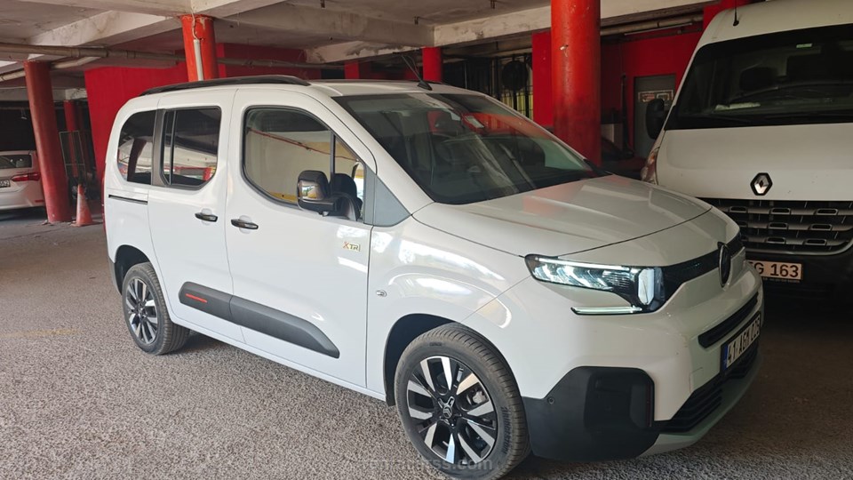 ES26 RENTACAR Kiralık CITROEN BERLINGO