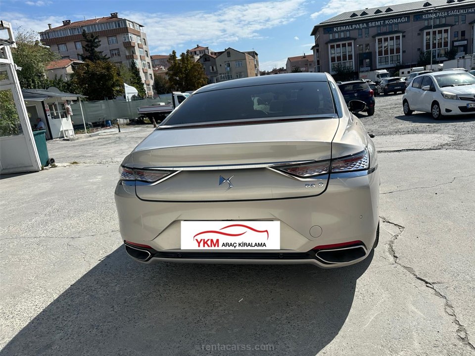 DS Automobiles DS 9