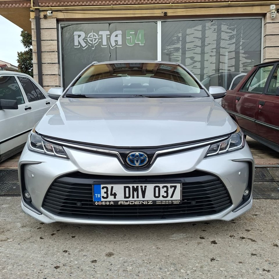 TOYOTA COROLLA
