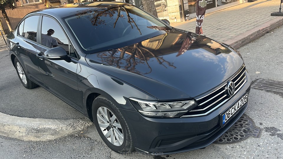 VOLKSWAGEN PASSAT